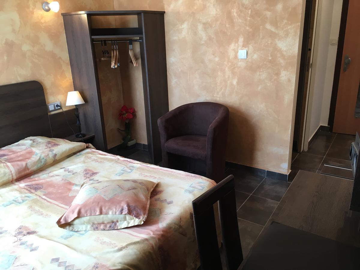 Le Pont-de-Beauvoisin Hotel Morris מראה חיצוני תמונה