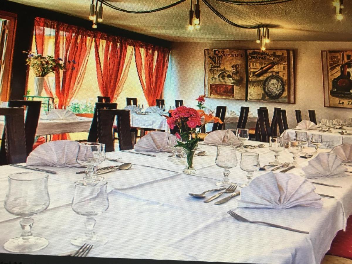 Le Pont-de-Beauvoisin Hotel Morris מראה חיצוני תמונה